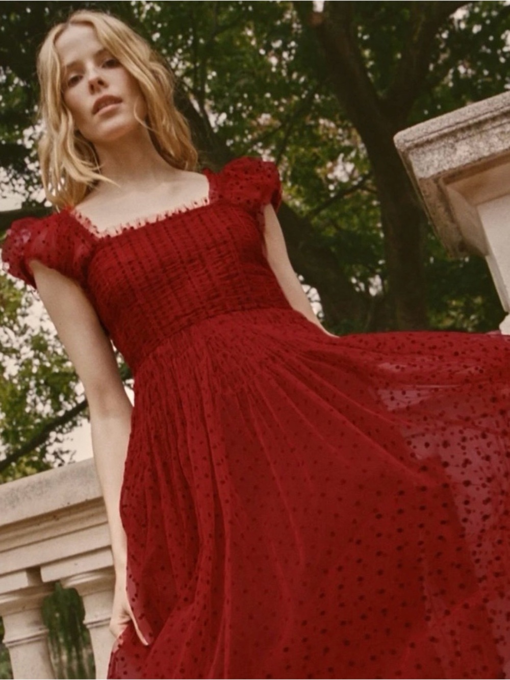 ISO Doen Pamelina dress red or black size XL